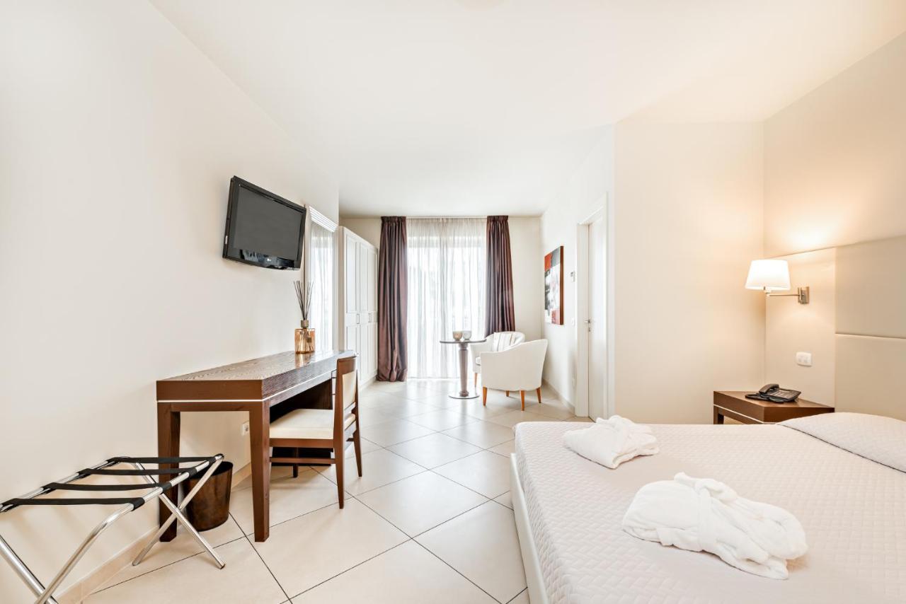 Hotel & Residence Exclusive Marina di Carrara Kültér fotó