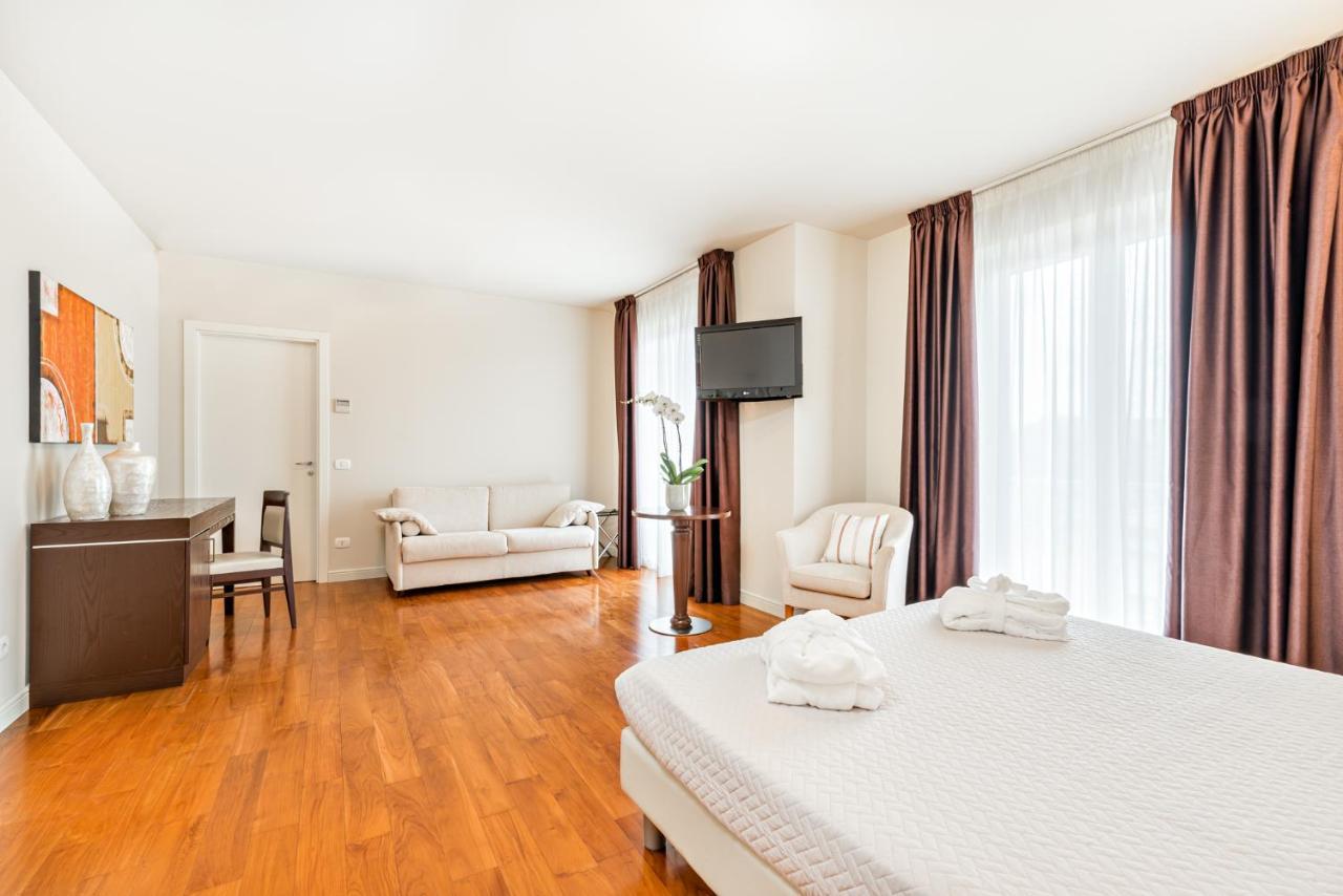 Hotel & Residence Exclusive Marina di Carrara Kültér fotó